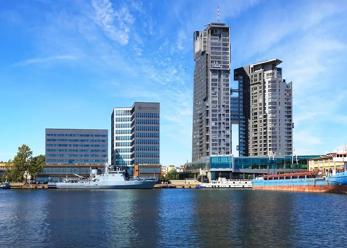 20th Floor Beautiful Sea Towers *